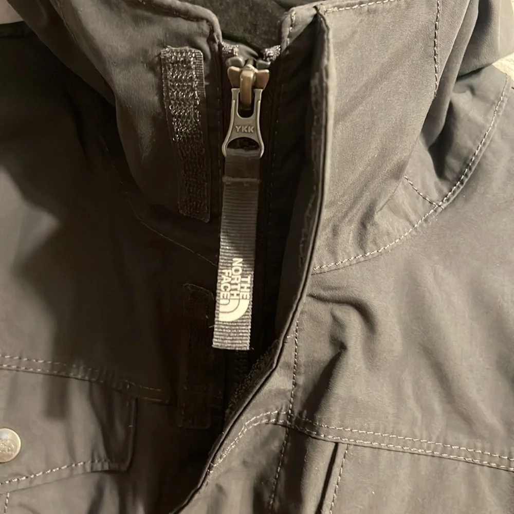 NORTH FACE dryvent light jacket